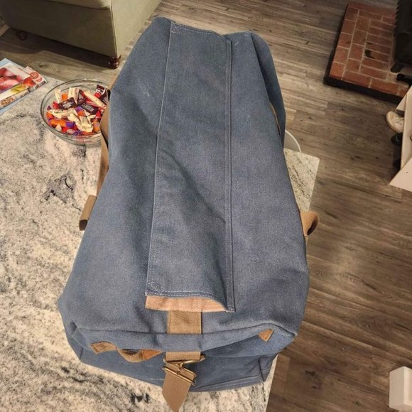 Revelry The Continental - Smell Proof Large Duffle - Picture 7 of 8